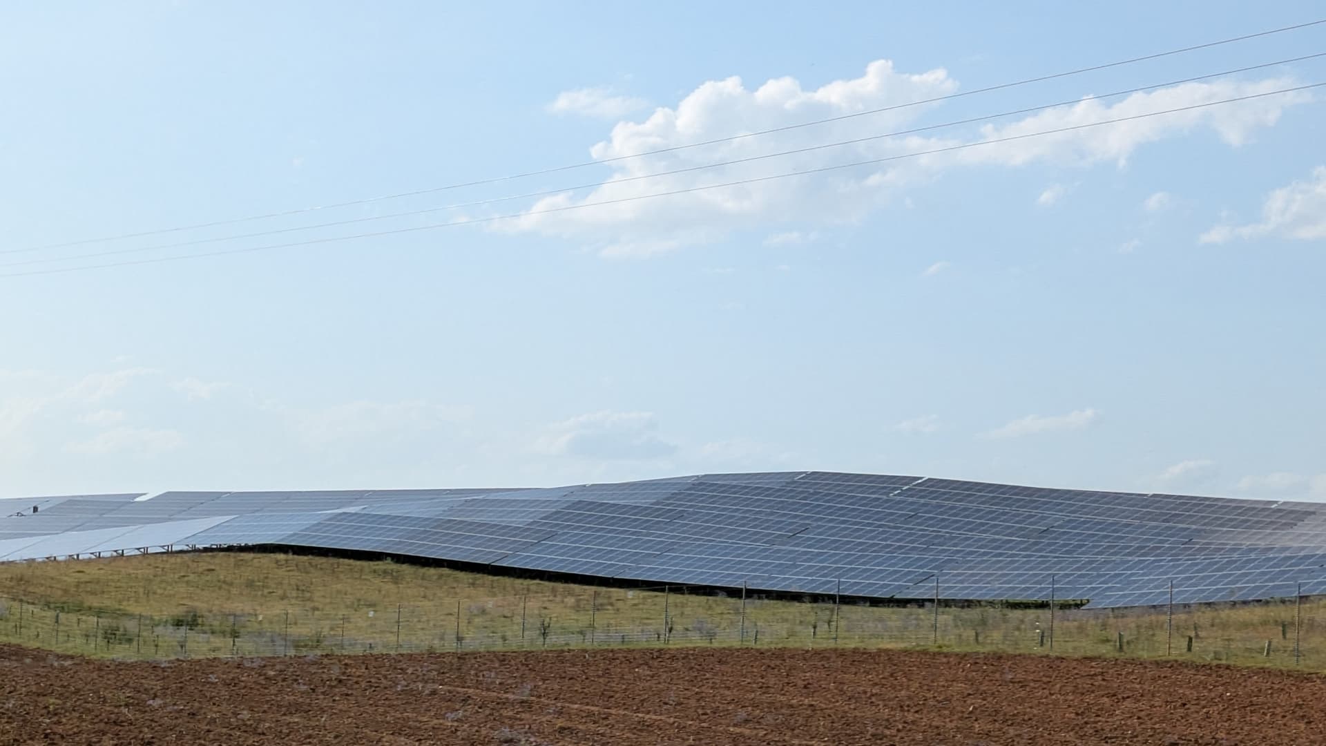 Central de energía renovable para transacciones de activos operacionales y proyectos